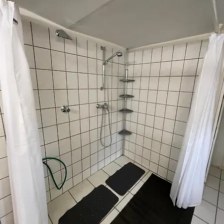 公寓 Zentralgelegene, Gemutliche Ferienwohnung In *