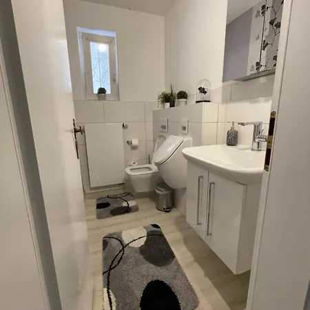 Zentralgelegene, Gemutliche Ferienwohnung In 公寓 卡塞尔